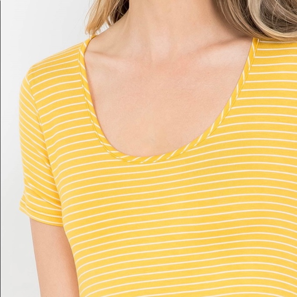 Adorable striped dress with pockets perfect for spring/summer - Picture 2 of 8